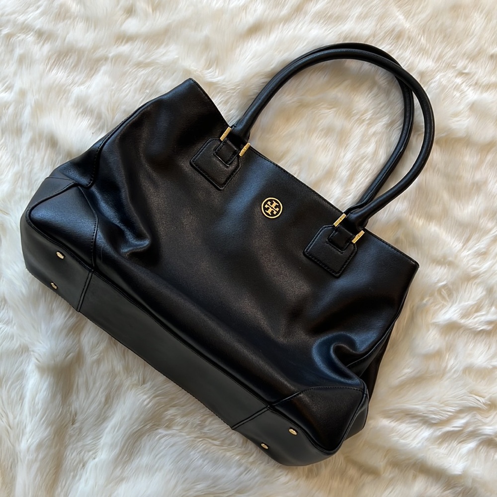 Tory Burch Robinson EW Women’s Tote Bag